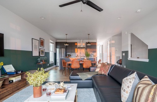 Buena Vista House | Sleeps 36, 3 Homes | Walk to Germantown | Modern Townhomes Near DT | AvantStay