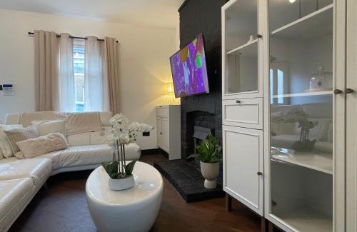 Standish House | Slick Space for a Standish Stay