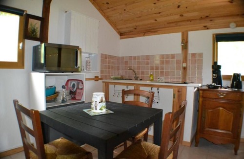 Roquefort-les-Cascades Ski Chalet | Small 18m2 chalet just a stone's throw from the waterfalls, in a relaxing location!