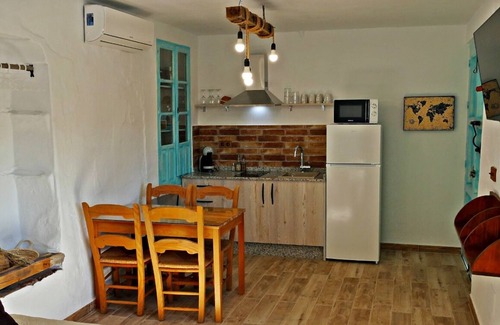 Archez Apartment | Small rustic apartment ideal for a perfect stay for couples.
