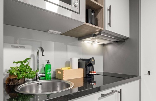 Seckbach Hotel | smartments Frankfurt City-Ost