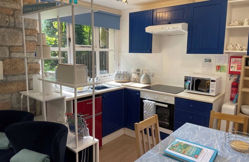 Lelant House | Smashing Seaside Bungalow Wifi, Heated Indoor Pool Bar & Facilities near St Ives