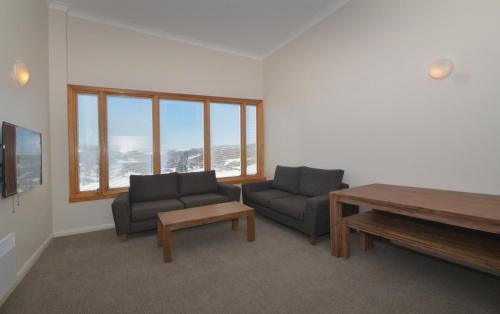 Smiggin Holes Hotel | Smiggins Hotel & Chalet Apartments