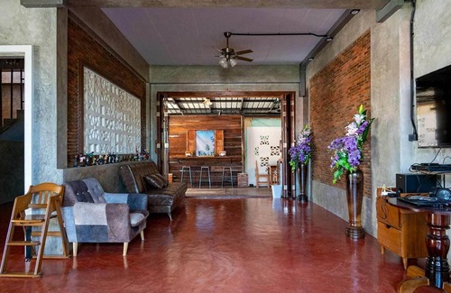 Mueang Kao House | Smilingface Guesthouse