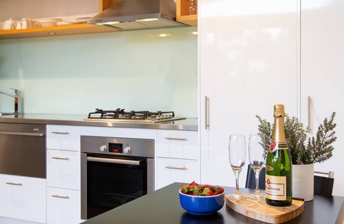 Smiths Beach Villa | Smith Beach Getaways Beachwood Garden Studio