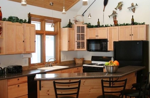 Fraser House | 'Snow Dream'- the Ultimate Family Retreat
