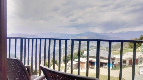 Dalhousie House | Snow Mount View Dalhousie