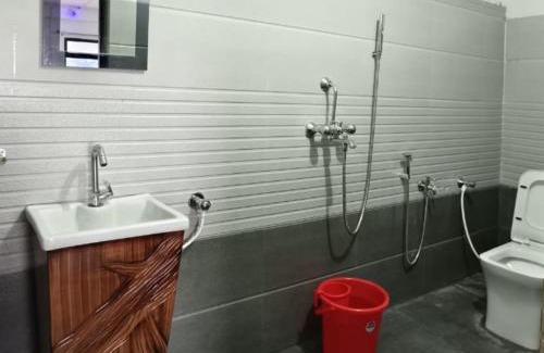 Lebong and Mineral Spring Tea Garden House | Snow View Homestay Dawaipani By StayApart