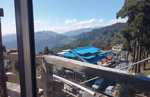 Lepchajagat House | Snow View Homestay by StayApart