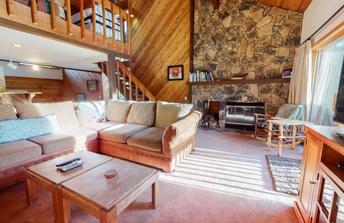 Mammoth Lakes Condo | Snowcreek III 448 Pet-Friendly, Spacious and Bright, Gorgeous Meadow Views by RedAwning