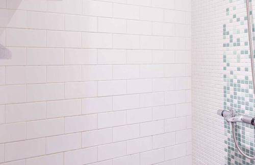 Sanyi House | So Art Guesthouse & Hostel