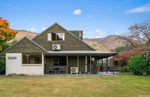 Wanaka House | So Good On Sargood - Wanaka Holiday Home