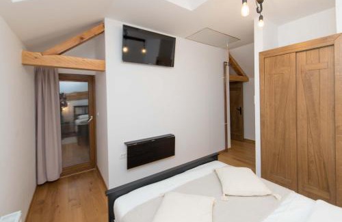 Dezanovac House | SOBE NA FARMI