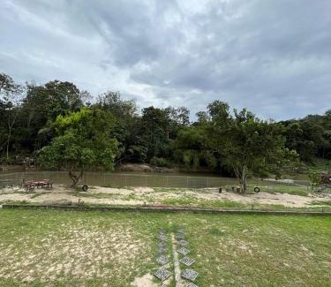 Dusun Tua Villa | Sofia Adila Homestay