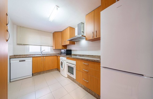 Plaza de Toros Vieja Apartment | Soho & Sea Views - Parking