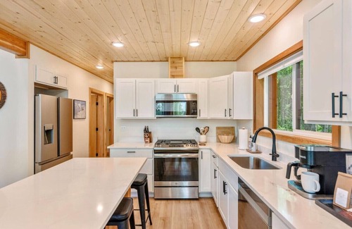 Willow House | Sojourn Lodge + Cabin + 2 Yurts + Bathhouse