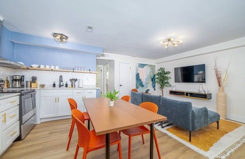 East Ocean View Apartment | Sojourn's Harborage Pelican Suite Near