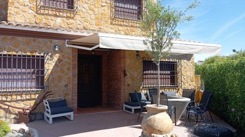 Santo Tome House | sol de membrillo