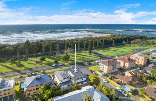 East Ballina House | Solana - 5 Bedroom Luxury Beachside Escape in East Ballina