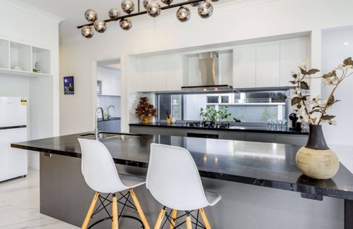 Banksia Beach House | Solander Sanctuary by the Water