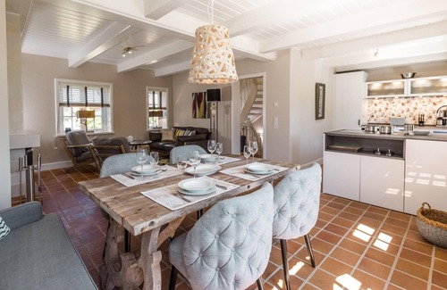 Großmorsum House | Somewhat hidden away, not far from the Morsum Wadden Sea, you will find this pretty