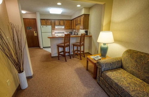College Hotel | Sophie Station Suites