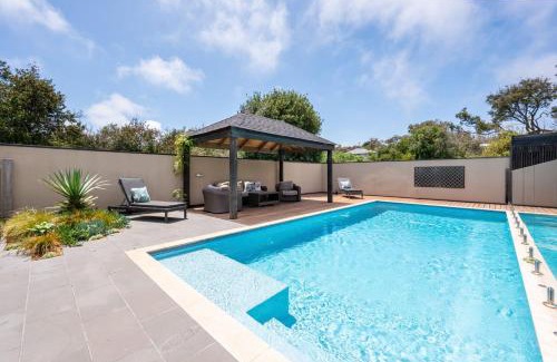 Sorrento House | Sorrento Serenity - Luxe Pet friendly with Pool