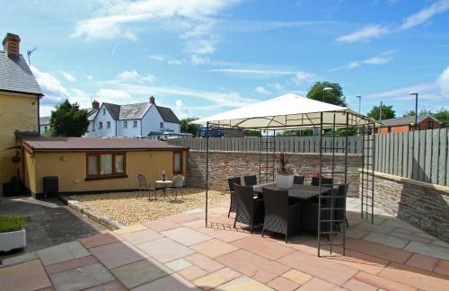 Talgarth Bed & Breakfast | Sound of the River