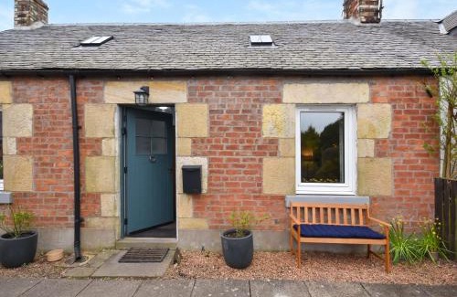 Errol House | Southbank Cottage
