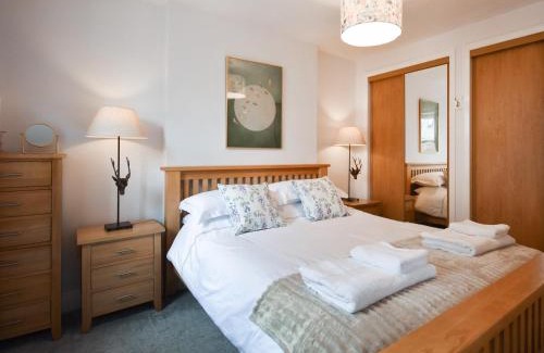 Errol House | Southbank Cottage