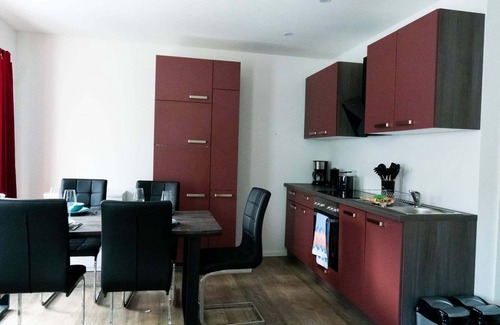 Guentersberge Apartment | Spacious Lakeview Getaway