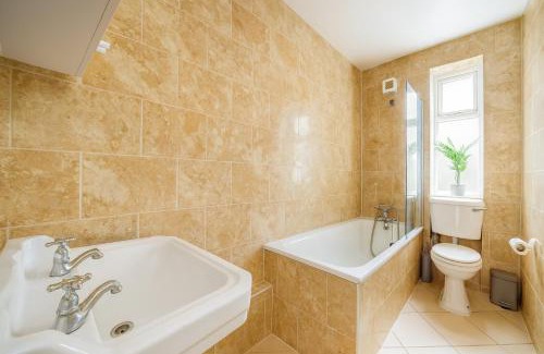 Angel Apartment | Spacious 1 Bed Flat in Angel