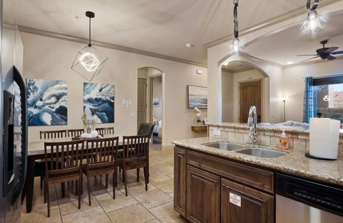 St. George Condo | Spacious 2-Bed Suite | Sunset Views, Private Patio & Fireplace