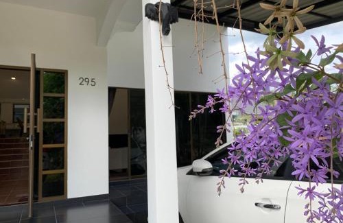 Thong Chai House | Spacious 2-bedroom villa near beach