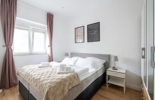 Purkersdorf Apartment | Spacious 2 - Room Apartment - 6 Guests, 24h Check-in, Near Vienna