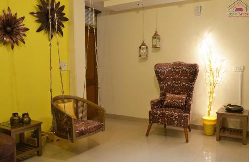 Greater Kailash Apartment | Spacious 2BHK prime location with big Livingroom 8