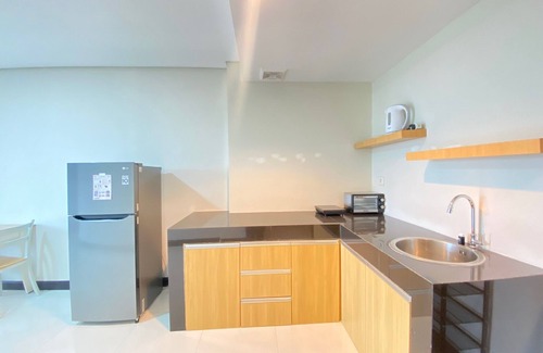 Babakan Ciamis Apartment | Spacious 2Br Apartment At El Royale Near Bip