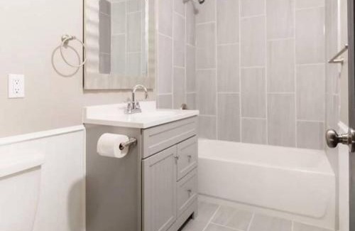 Midtown Anchorage Apartment | Spacious 3 BD Close To Everything! You’ll Love It!