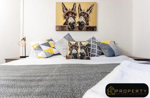 Coxhoe Apartment | Spacious 3 bed, 2 min from A1, Durham