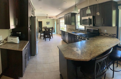 Washington House | Spacious 3 Bedroom Home Close to Stoney Creek