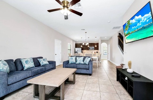 Haines City House | Spacious 3BR+Den with Pool, Near Disney & More