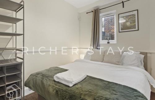 Tilbury House | Spacious 3BR House in Tilbury, Driveway and Garden