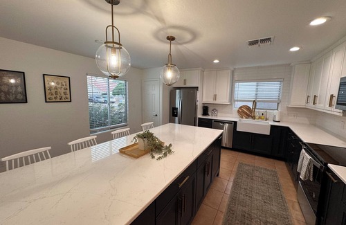 Stonecreek House | Spacious 4-bedroom home with pool, Walk to beautiful Freestone Park.