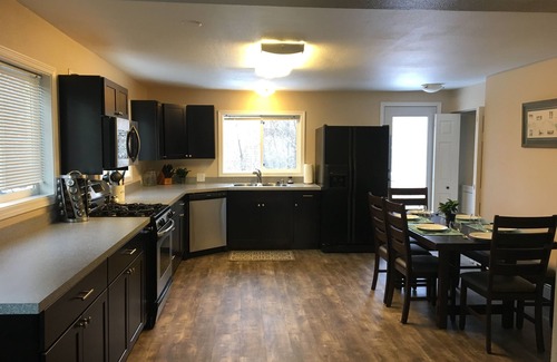 North Star House | Spacious 4 bedroom in midtown