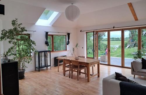 Craughwell House | Spacious 4 bedroom retreat in peaceful location
