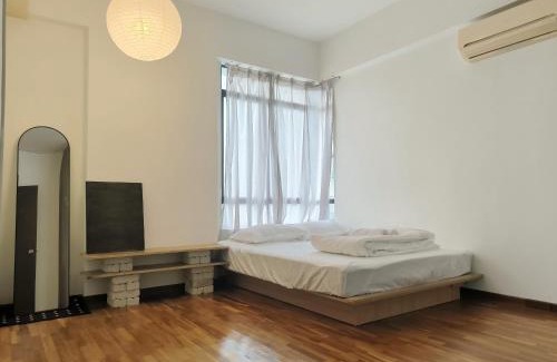 Kampung Puah Seberang Apartment | Spacious 4BR condo near KLCC - Travel with MRT