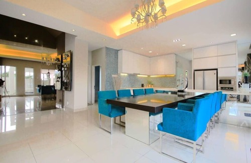 Cheras House | Spacious 4BR House, Gazebo