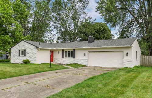 Easton House | Spacious 4BR Ranch Near Easton Perfect for Families & Work Groups