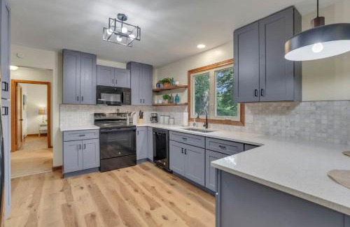 Easton House | Spacious 4BR Ranch Near Easton Perfect for Families & Work Groups