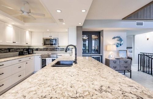 Sanibel Condo | Spacious 5-Bedroom Beachfront Condo with Stunning Gulf Views – Shorewood